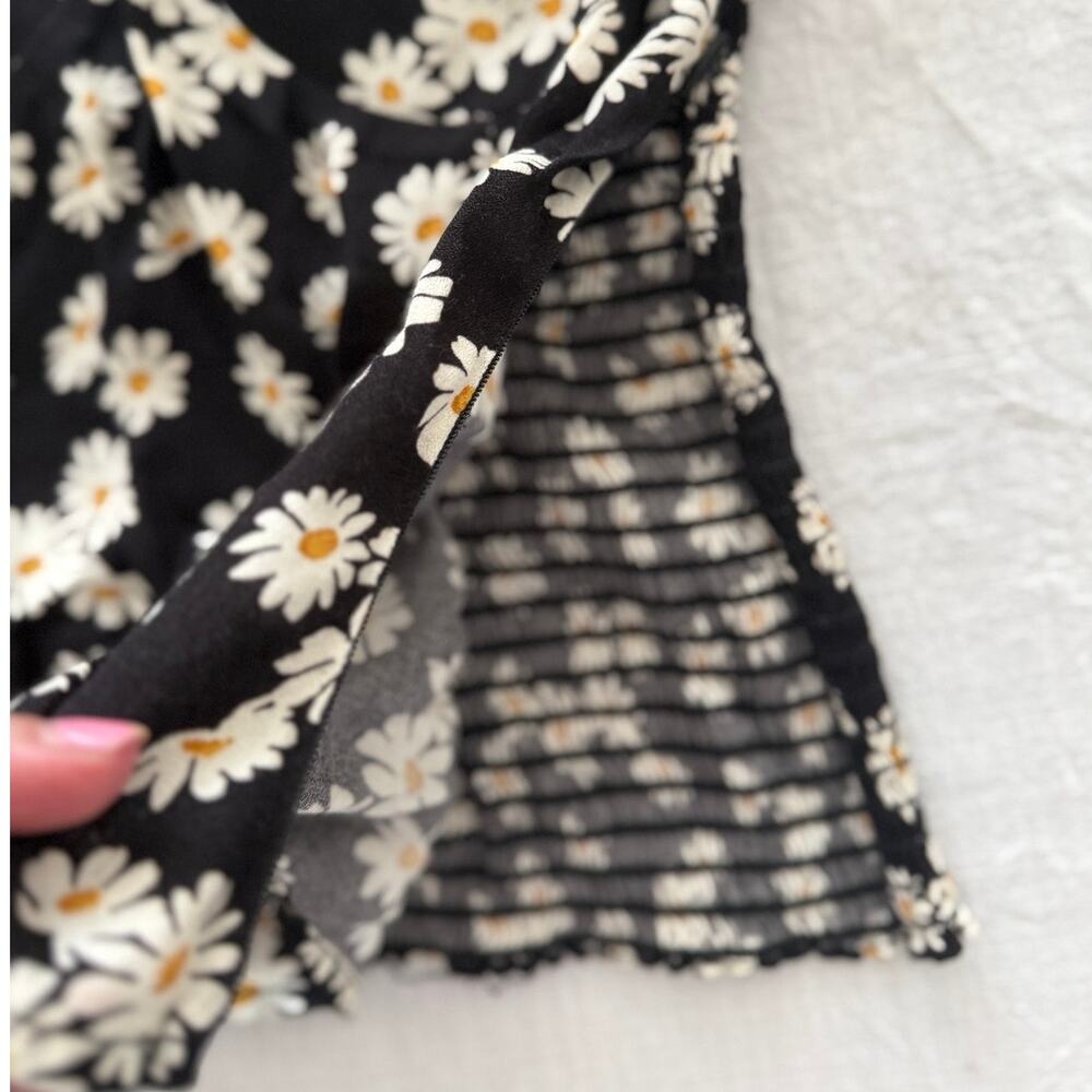 Reformation | Reign black daisy chain long sleeve shirt top | size 6 - Picture 3 of 7
